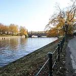 Kpm & Residences Berlin, A Member Of Design