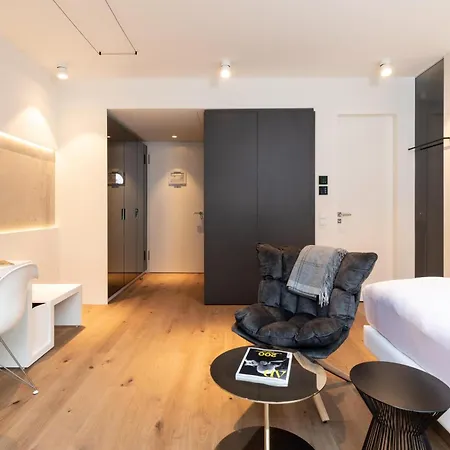Kpm & Residences Szálloda 5*