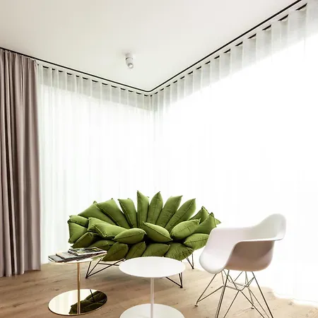 Kpm & Residences Szálloda